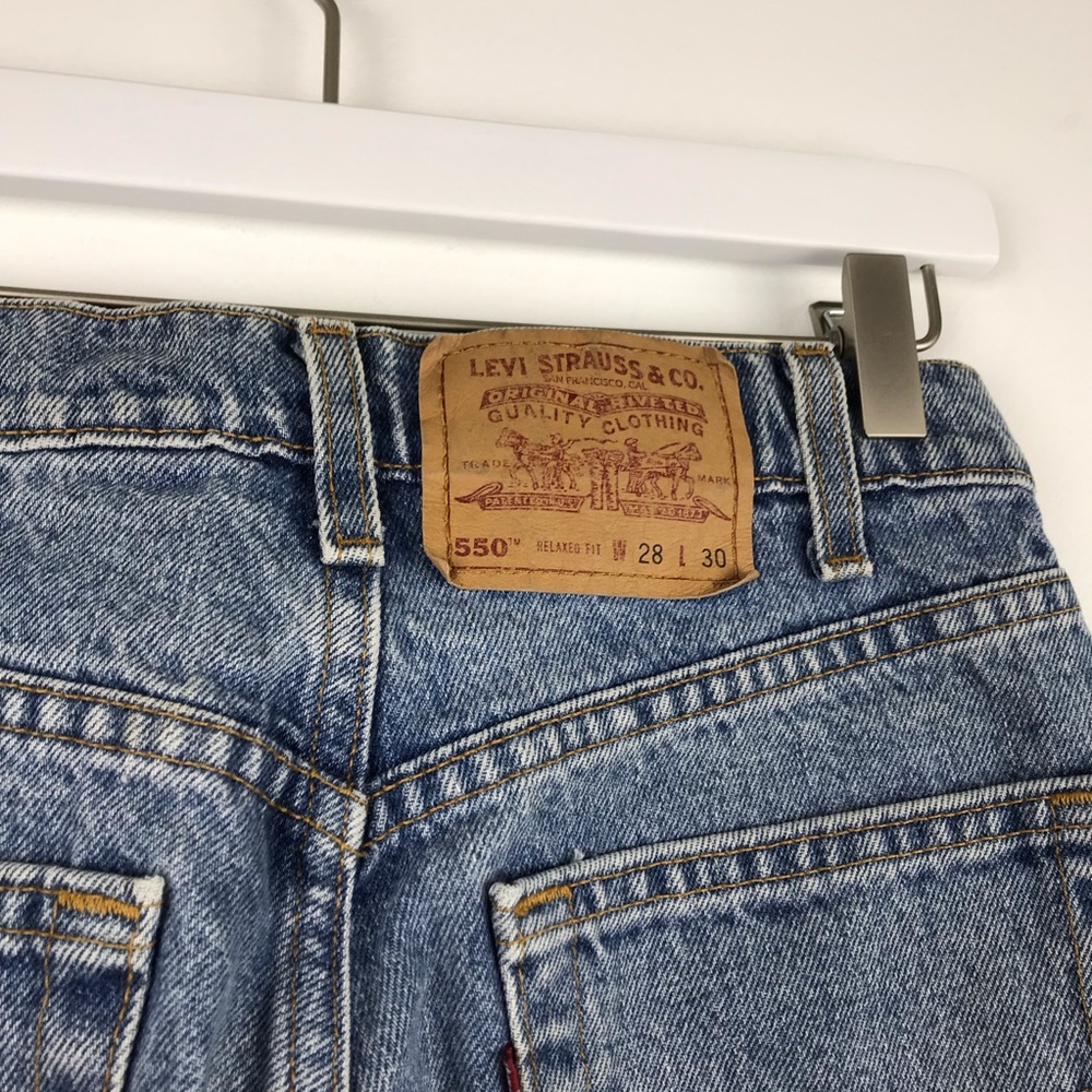Vintage Levi’s 550 High Waist wedgie fit Jeans - Picture 4 of 8